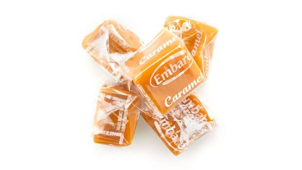 Yupik Creamy Caramels, 2.2 lb (35.2 oz), Gluten-Free, Individually Wrapped, Semi-Soft Candies, Caramel Vanilla Flavor, Sweet Candy, Delicious Snacks, Ideal for Gifting, Halloween Holidays