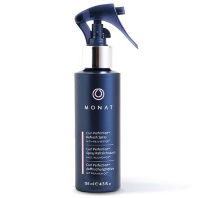 MONAT Curl Perfection Refresh Spray, Second-Day Curl Reactivator, Rehydrates Defines Curls, Reduces Frizz, Enhances Bounce, Volume Shine, with REJUVENIQE Desert Date Oil, 134 ml4.5 fl oz