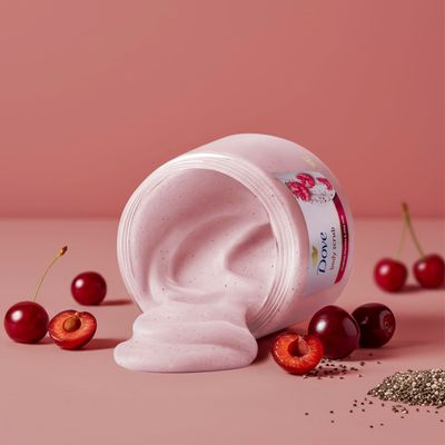 Dove Cherry Chia Body Scrub Exfoliates and Deeply Nourishes for Smooth, Radiant Skin 15oz