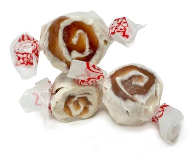 SweetGourmet Cinnamon Roll Salt Water Taffy Christmas Candy 2 Pounds