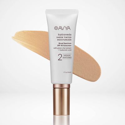 AVYA SPF 40 Sheer Tinted Moisturizer with Hyaluronic Acid Green Chai - Advanced Ayurvedic Skincare Treatment for Balanced and Brighter SkinMedium Skintones Shade 2 (1.7oz50ml)