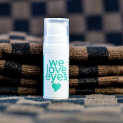 We Love Eyes - Shrubtox - Active Hyaluronic Eye Glass gel with 5 collagen boosting actives - Improves fine lines and wrinkles