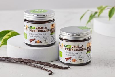 Vanilla Bean Paste, Glas jar 50 g 1.76 oz., Specially Selected, Gourmet Class, Vanilla Beans from Madagascar, Great Taste Award