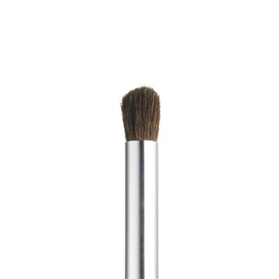 e.l.f. Blending Eye Brush, Softens Dramatic Edges &amp; Fine Lines, For Eyeshadow, Eyeliner &amp; Concealer Pack of 1