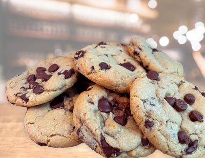 Fresh Baked Sourdough Chocolate Chip Cookies, Handmade, Made-to-Order, No Added Preservatives, 6 count