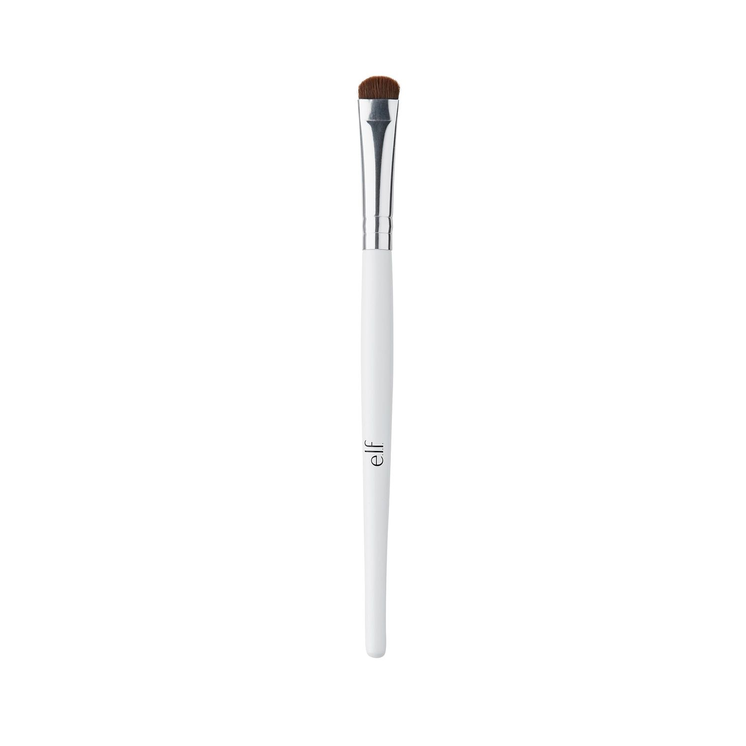 e.l.f. Smudge Brush, Short Curved Brush For Expertly Smoothing Color For A Smoky Look, Perfect For Contouring &amp; Defining Eyes, Vegan &amp; Cruelty-Free