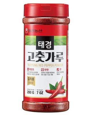 Taekyung Chili Powder For Kimchi Flake, 7oz - Korean Gochugaru. Red Pepper Spice Seasoning for Asian Food. MSG Free.