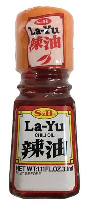 La-Yu Chili Oil 1.11 Fl. Oz Chili Oil, 2 Piece