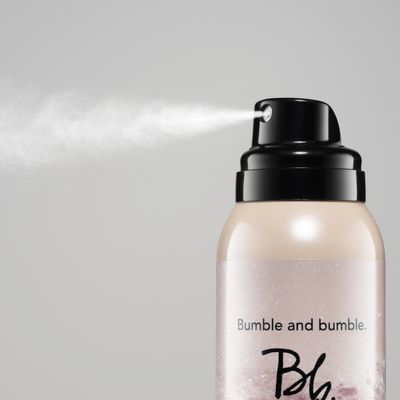 Bumble and bumble. Pret-a-powder Tres Invisible Nourishing Dry Shampoo, 3.1 Ounce