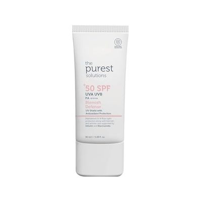 The Purest Solutions Blemish Defense UV Shield with Antioxidant Protection SPF 50 - 8h UVA Protection, Arbutin &amp; Niacinamide for Skin Tone Harmonization and Moisturizers - Vegan 50 ml