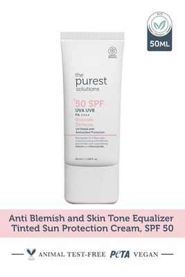 The Purest Solutions Blemish Defense UV Shield with Antioxidant Protection SPF 50 - 8h UVA Protection, Arbutin & Niacinamide for Skin Tone Harmonization and Moisturizers - Vegan 50 ml