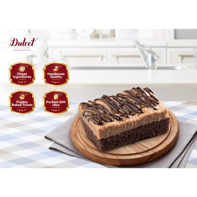 Dulcet Gift Basket Bereavement Gift Basket for Loss of Parent - Sympathy Gift Basket for Adults Who Have Lost a Loved One - Cake and Cookies Assortment - Gourmet Baked Goods