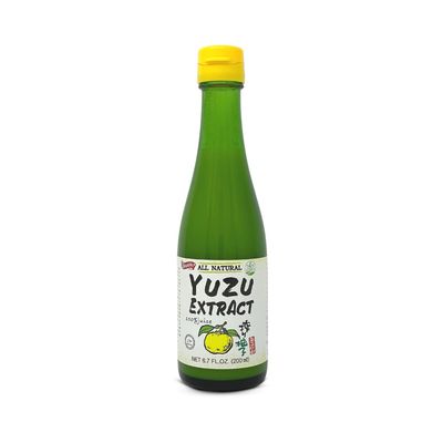 Shirakiku Japanese Yuzu Extract - Pure Yuzu Juice - Versatile Yuzu Extract Used for Baking, Food Flavouring and Asian Drink Mixture Yuzu Sauce - 6. 76 Fl Oz