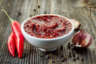 Q-Rapha Premium Korean Gochujang Chili Paste, Gluten-free, Non-GMO, Unpasteurized Artisanal 19.9 oz