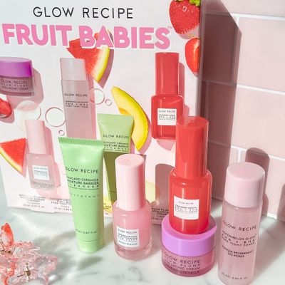 Glow Recipe - Fruit Babies Bestsellers Kit - Mini Travel Size Beauty Essentials - Avocado Foam Cleanser, Niacinamide Dew Drops Serum, Pore-Tight Toner, Salicylic Serum, Hyaluronic Acid Cream 5 Count