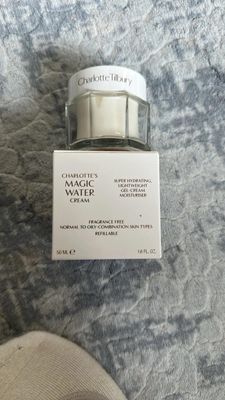 Tilbury CHARLOTTE&#39;S NEW MAGIC WATER CREAM 15 ML MOISTURISER