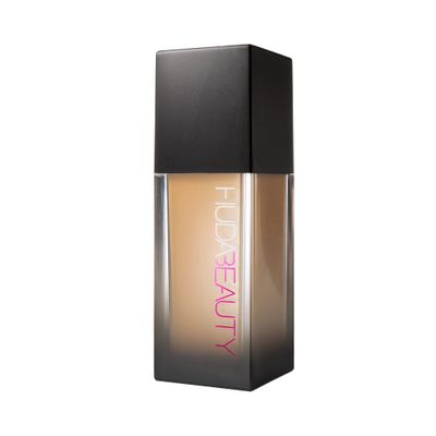 Huda Beauty Faux Filter Foundation in Latte 300N FauxFilter
