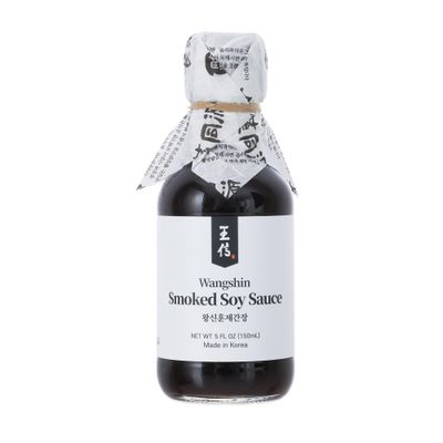 Wangshin Premium Smoked Soy Sauce 5 fl ozAged 3 years - Anchovies and Soy Beans Fermented in Korean Traditional Clay Pots.
