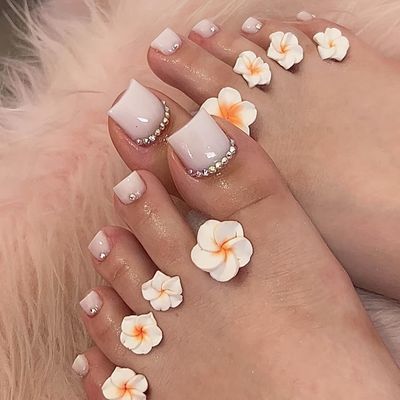 16pcs Flower Toe Separator, Toe Nail Separators, Toes Dividers Pedicures Nail Art Tools8pcs White Flower8pcs Purple Flower