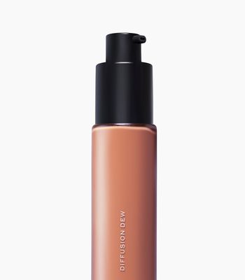 MAKE Beauty Diffusion Dew Skin Tint. Sheer to Medium Coverage Radiant Finish. Blurring, Smoothing, and Brightening for Glowing Complexion. Enhanced with Niacinamide and Adenosine. Hazelnut 16