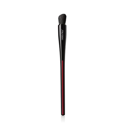 Shiseido NANAME FUDE Multi Eye Brush - Defines, Blends &amp; Diffuses Cream, Powder &amp; Gel Formulas - High-Performance, Synthetic Bristles for a Streak-Free Finish - Made in Japan