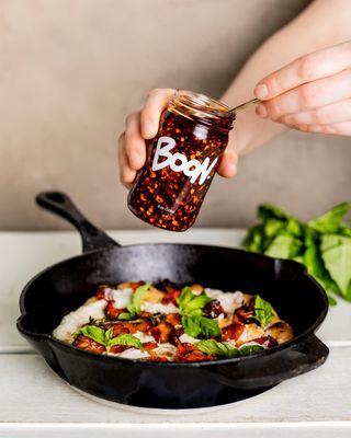 Boon Sauce Chili Oil, 8 Ounces, Spicy Chili Oil with Garlic, Anchovies and Shallots