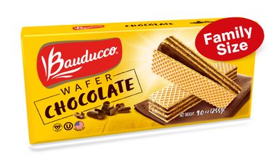 Bauducco Chocolate Wafers - Crispy &amp; Delicate Wafer Cookies With 3 Delicious, Indulgent Decadent Layers of Chocolate Flavored Cream- Vegan and Kosher - Delicious Sweet Snack or Desert - 9.0 oz Pack...