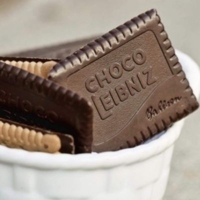 Bahlsen Choco Leibniz Milk Cookies - Leibniz Butter Biscuits topped with a thick layer of European Chocolate -4.4 Ounce Pack of 2