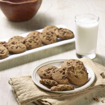 Amazon Brand - Happy Belly Premium Chocolate Chip Cookies, 13 ounce Pack of 1 Packaging May Vary
