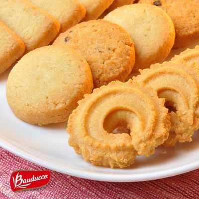 Bauducco Assorted Butter Cookies Tin, 12 oz Pack of 1 - Traditional Danish Shortbread Style Cookies, Perfect Holiday Gift or Sweet Snack Treat - No Artificial Colors