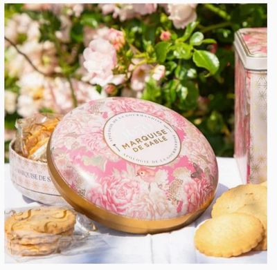 La Sablesienne, L&#39;Ecrin Tresor Treasure Box Small Decorative Metal Round Tin of French Apricot Nuggets Shortbread Cookies, 6.2 Oz, Imported