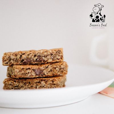 Bessies Best Lactation Cookies Lactation Support Oatmeal Peanut Butter Chocolate Chip Increase Milk Supply Breastmilk Boosting Cookies Breastfeeding Snacks 3 Dozen