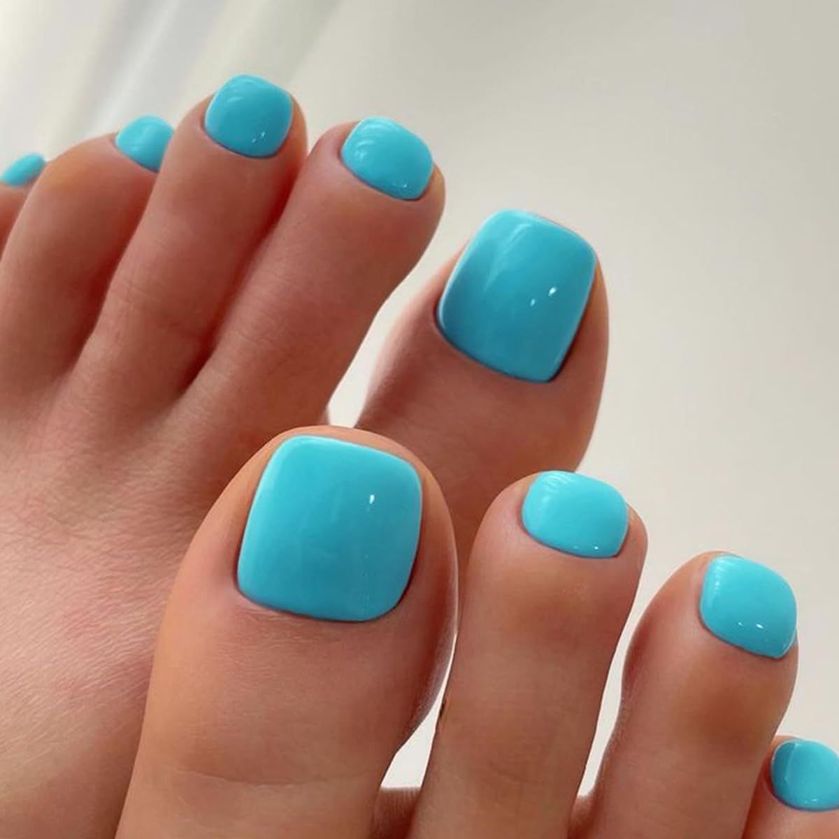 GLAMERMAID Press on Toenails, Spring Summer Lake Blue Gel Glue on Toe Nails, 24Pcs Glossy Toe Nails Reusable UV Finish Fake Nails Acrylic False Nails Manicure Kits for Women