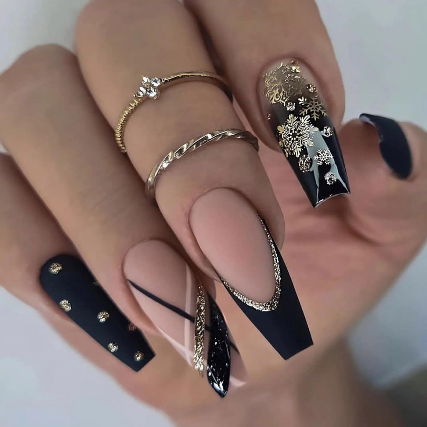 MISUD Press on Nails Long Coffin Fake Nails Matte Glue on Nails Ballerina Acrylic Nails Bling Snowflake Glitter Artificial Nails Black French Tip Stick on False Nails with Design 24 pcs