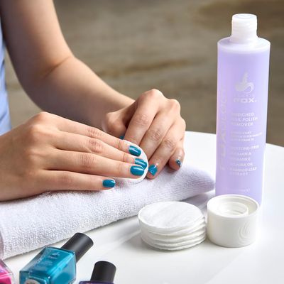 Foxology Vegan And Cruelty Free Enriched Nail Polish Remover Made in USA By Arctic Fox