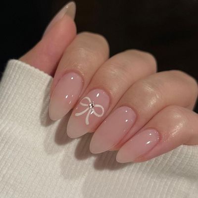 Light Pink Press on Nails Short, Glossy Solid Color Fake Nails, Full Cover False Nails Design with Bow Tie Short Nude Sweet Stick on Nails for Women&amp;Girls Nail Art Decorations 24Pcs