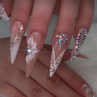 SINHOT Stiletto Press on Nails Long Fake Nails Glossy Glue on Nails Luxury Rhinestones Acrylic Nails White Bling Glitter Almond Artificial Nails Stick on False Nails with Design 24pcs