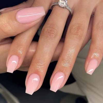 KQueenest Gel Press on Nails Short Medium Coffin, Solid Color Fake Nails Nails Press ons, Short Ballerina Glue on Nails With Glazed Finish, Simple Acrylic Nails False Nails For Finger, Light Pink