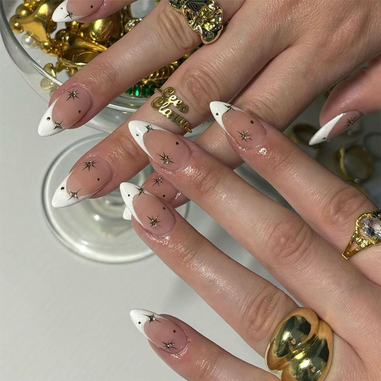 IMRAIN Medium Press on Nails Almond White French Fake Nails Tips Full Cover Glossy Gel Golden Star Glue on False Nails Artificial Nude Stick on Nails for Women Girls 24Pcs