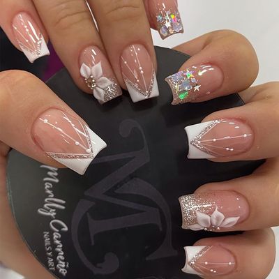 24Pcs French Tip Press on Nails Short Fake Nails Square Press ons Nude Pink Glue on Nails with Star Glitter Sequins Design White Flower Charms Acrylic Nails White Nail Tip False Nails for Women Girls