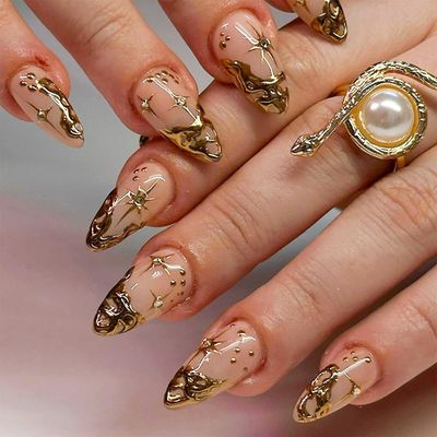 Gold Press on Nails Short Almond Fake Nails 3D Gold Irregularity Chrome Design Glue on Nails French Tip Acrylic False Nails Full Cover Star Stick on Nails for Women Manicure Art 24Pcs