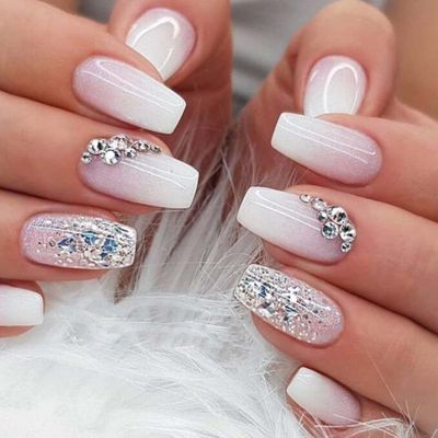 YoYoee Medium Coffin Press On Nails Crystal Gem Design Fake Nails Acrylic Gradient Bling False Nails Reusable Ballerina Stick On Nails for Women and Girls 24 PCS