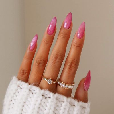 KKUUOO Pink Press on Nails Medium Almond Fake Nails Glossy False Nails with Glitter Design Artificial Nails Full Cover Acrylic Nails Stick on Nails Cute Press on Nails Glue on Nails for Women