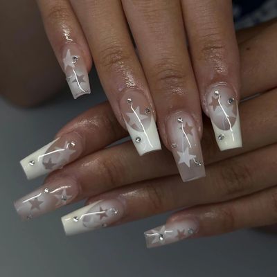 MERVF Long Press on Nails Coffin Fake Nails White French Tip Glue on Nails Star Press ons Ombre Acrylic Nails y2k with Rhinestones Design False Nails for Women Glossy 24pcs