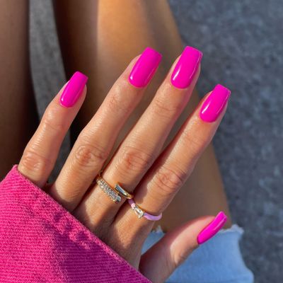Hot Pink Nails Press ons Neon Pink Press on Nails Medium Square Glue on Nails Medium Length Short Acrylic Nails Glue on Medium Coffin Nails Fake Nails False Nails for Women Solid Color Gel Nails 24Pcs