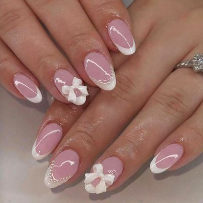 24 Pcs French Tip Press on Nails Short Almond Bow Fake Nails with Pearl Designs White French Tip False Nails Stick on Nails Reusable French Artificial Nails for Women Girl Nail Decoration Supplies