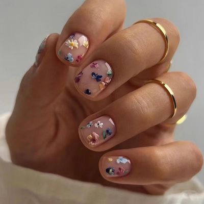 Flower Press on Nails Short Square Fake Nails Nude False Nails with Small Floral Designs Glossy Glue on Nails Acrylic Full Cover Stick on Nails Artificial Spring Nails for Women Manicure 24pcs