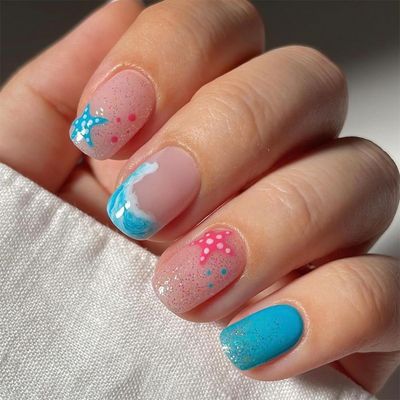 Short Square Press on Nails Summer Fake Nails Blue False Nails Press ons with Beach Vibes Sea Starfish Designs Cute Acrylic Nails Full Cover Glue on Nails Stick on Nails for Women Manicure 24Pcs