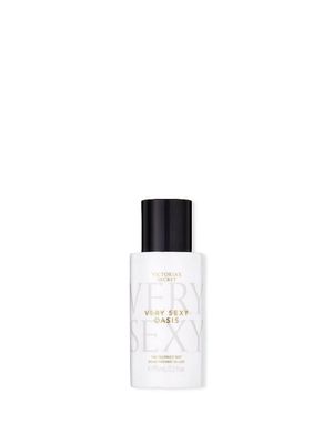 Victorias Secret Very Sexy Oasis Fragrance Mist 2.5 Oz Travel Size (Very Sexy Oasis)