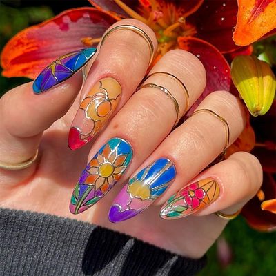 LBPEPAMZ 24Pcs Colorful Press on Medium Almond Fake Nails with Stained Window Glass Designs Flower Gothic Gorgeous Acrylic False Full Cover Glossy Artificial Stick on Nails for Women